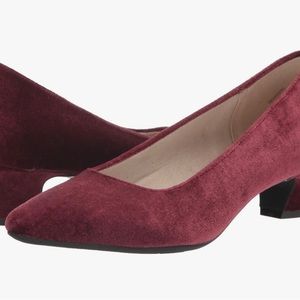 Life Stride “wine” velvet heel -  size 10 - worn once!